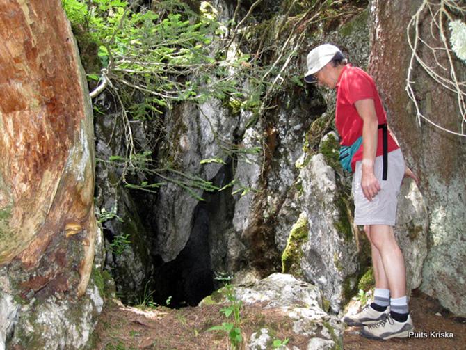 Le gouffre Kriska sous le Charmant Som 